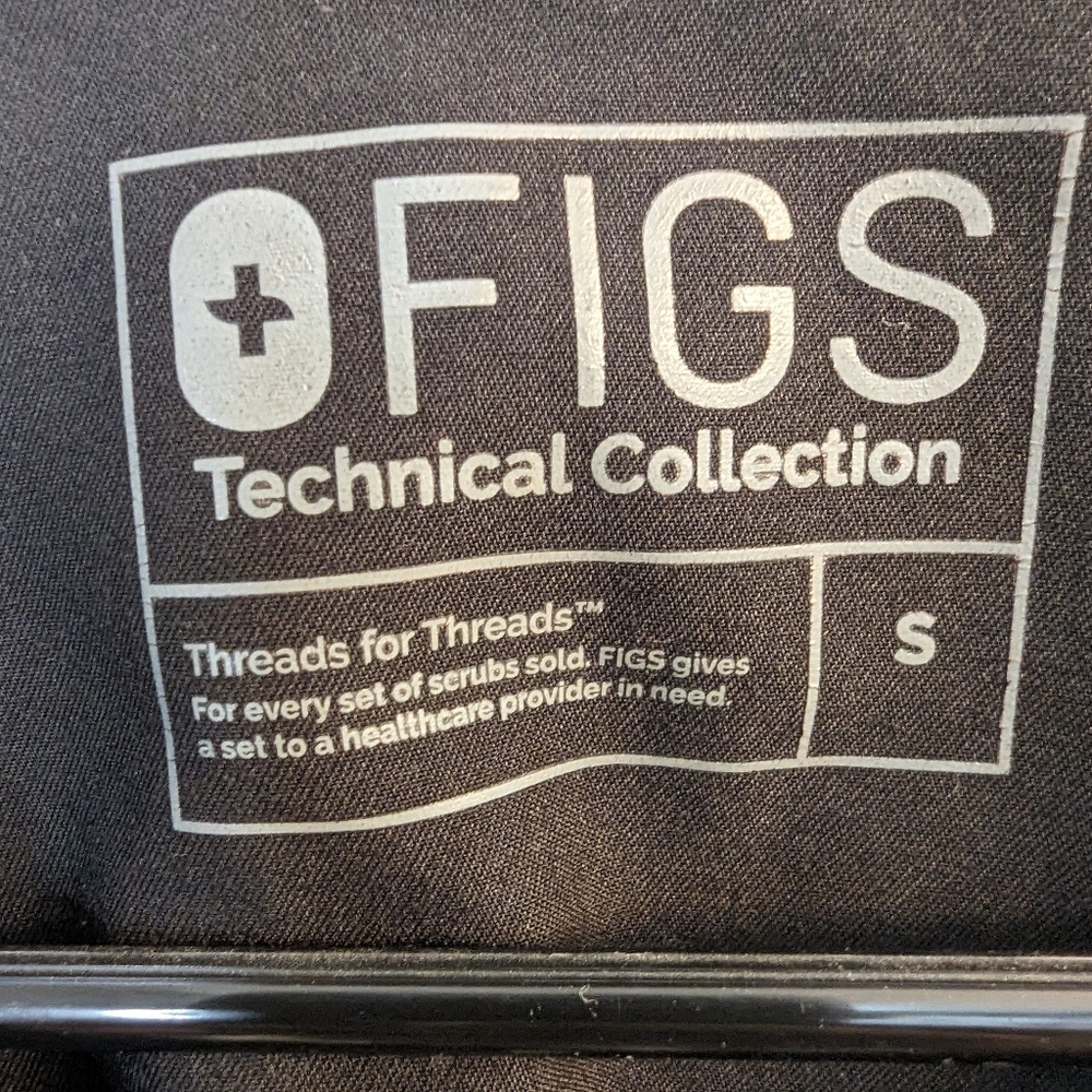 Figs Black Technical Scrub Top - Picture 3 of 7